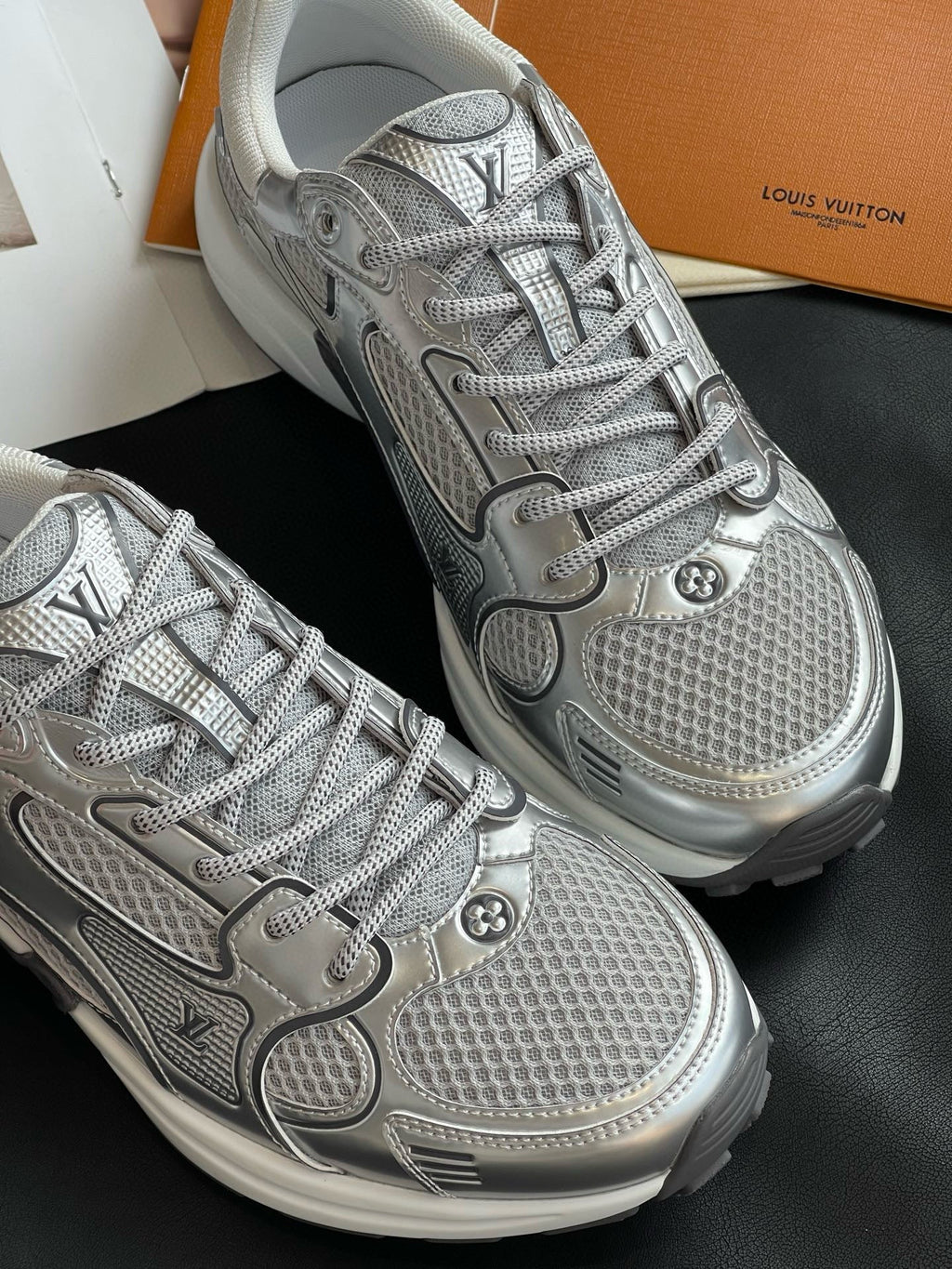 Zapatillas de cuero para el día a día