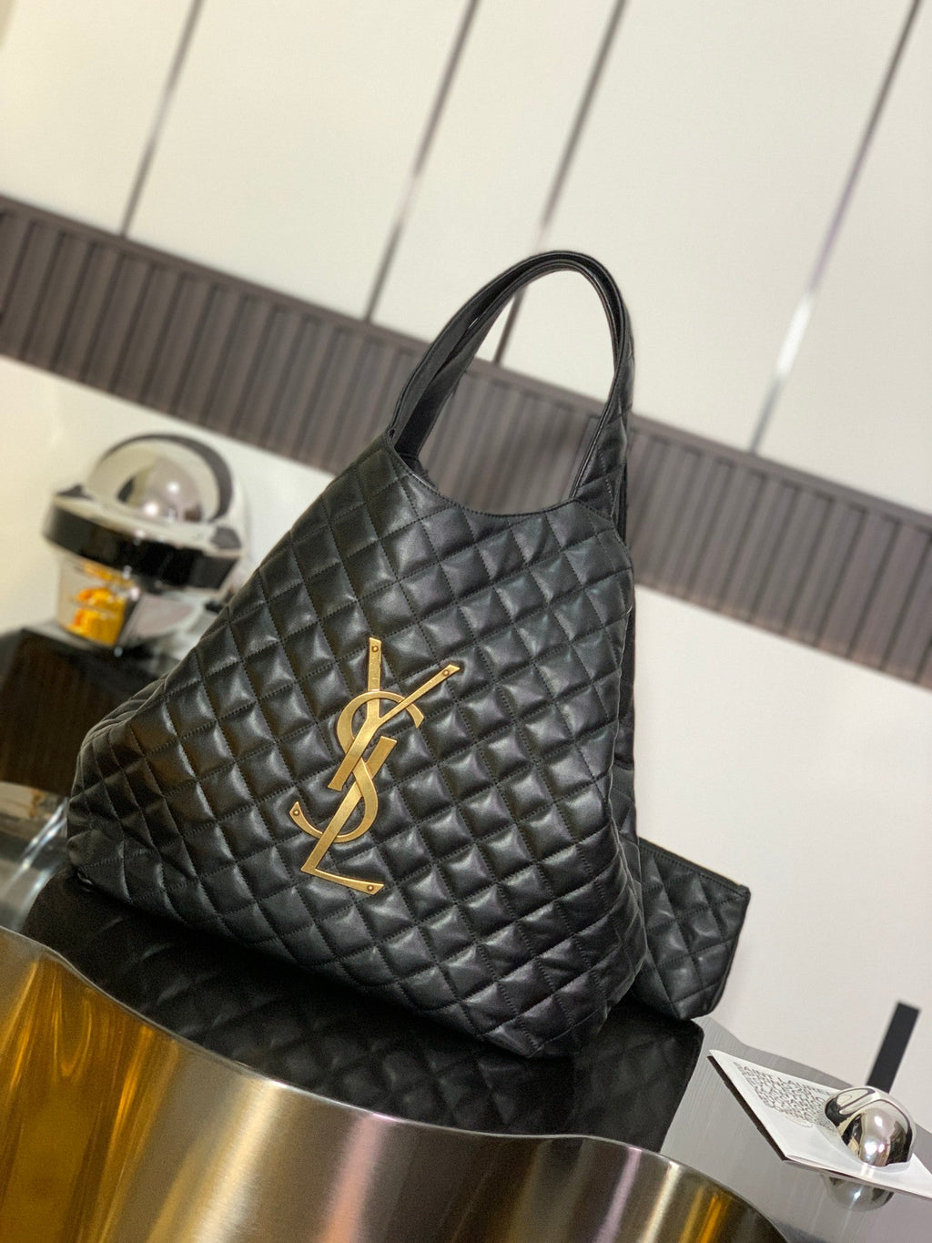 Bolso tote de cuero negro