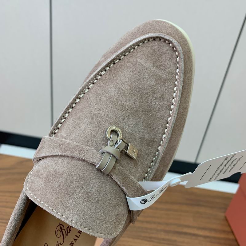 Mocasines de gamuza beige
