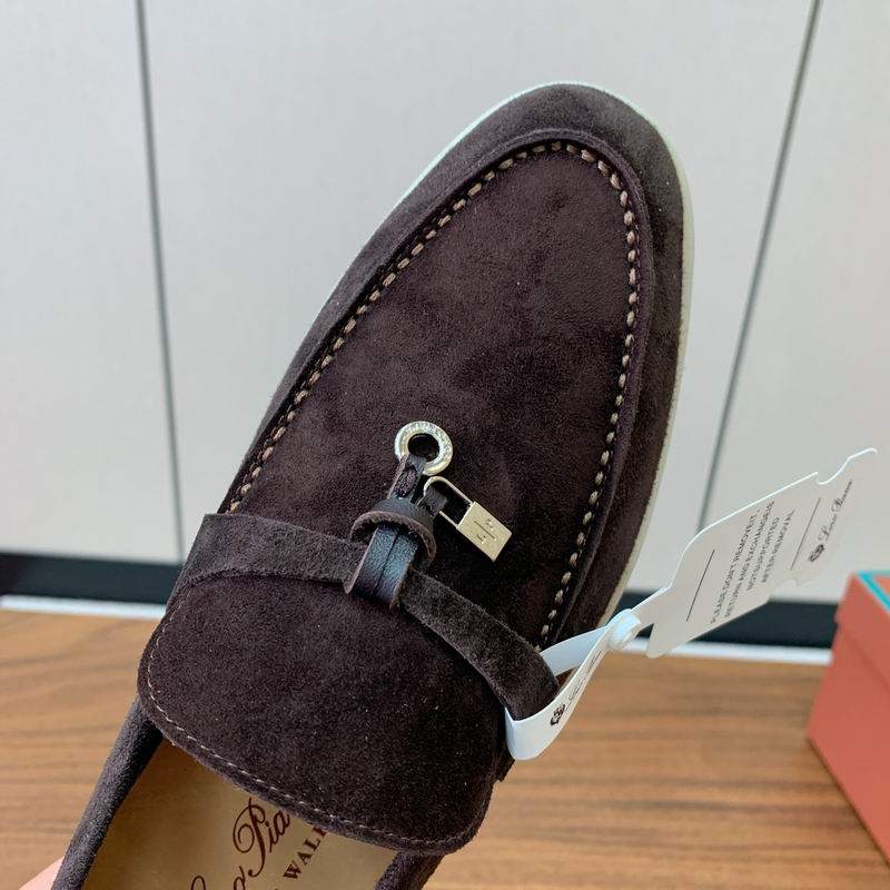Mocasines de gamuza color chocolate