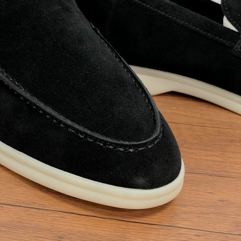 Mocasines sin cordones de ante negro