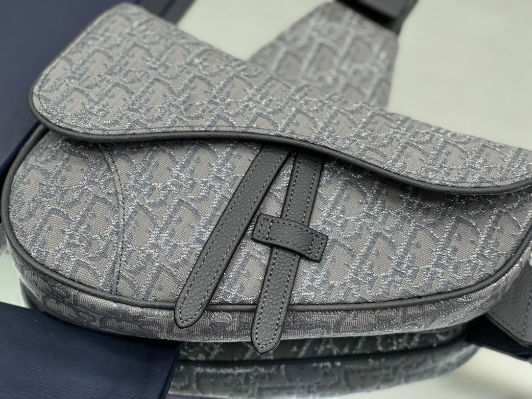 Bolso Bandolera con Solapa Magnética