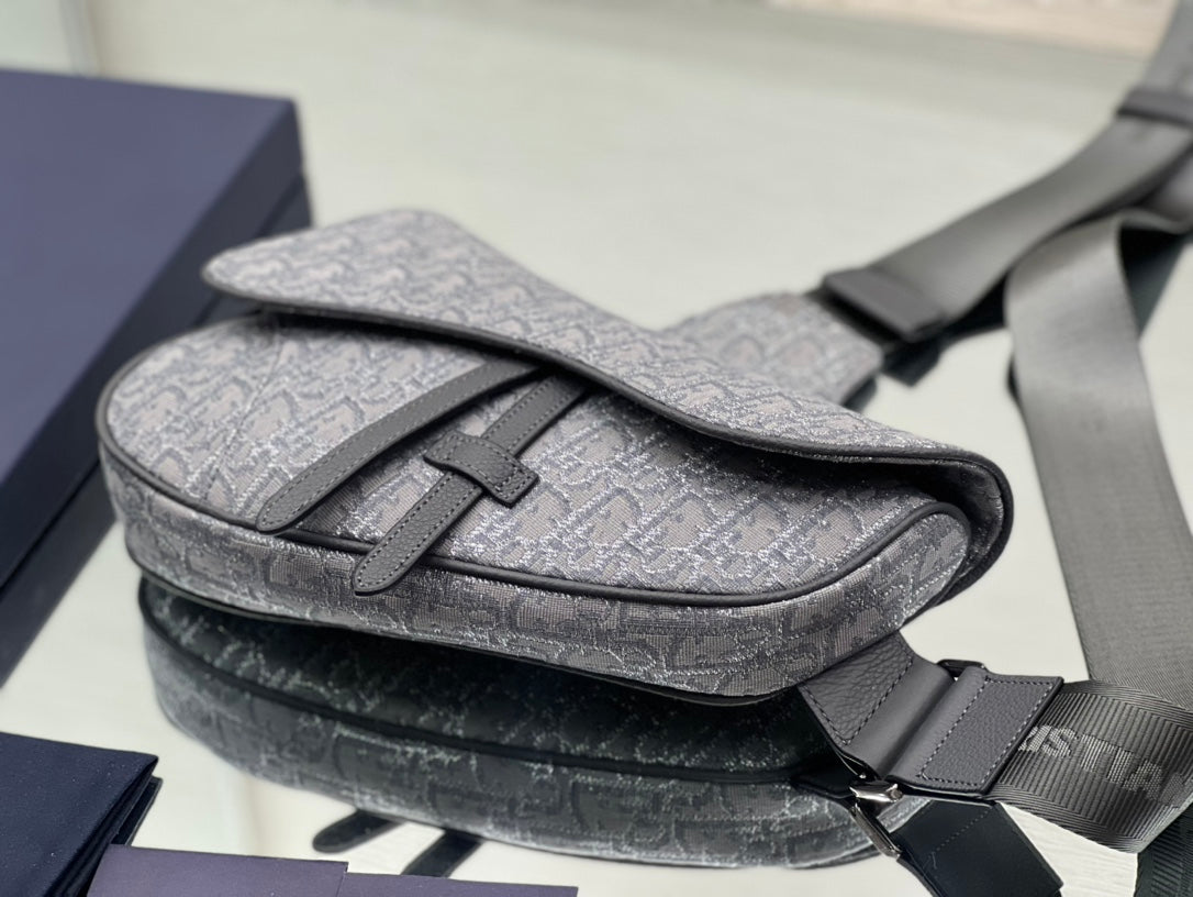 Bolso Bandolera con Solapa Magnética