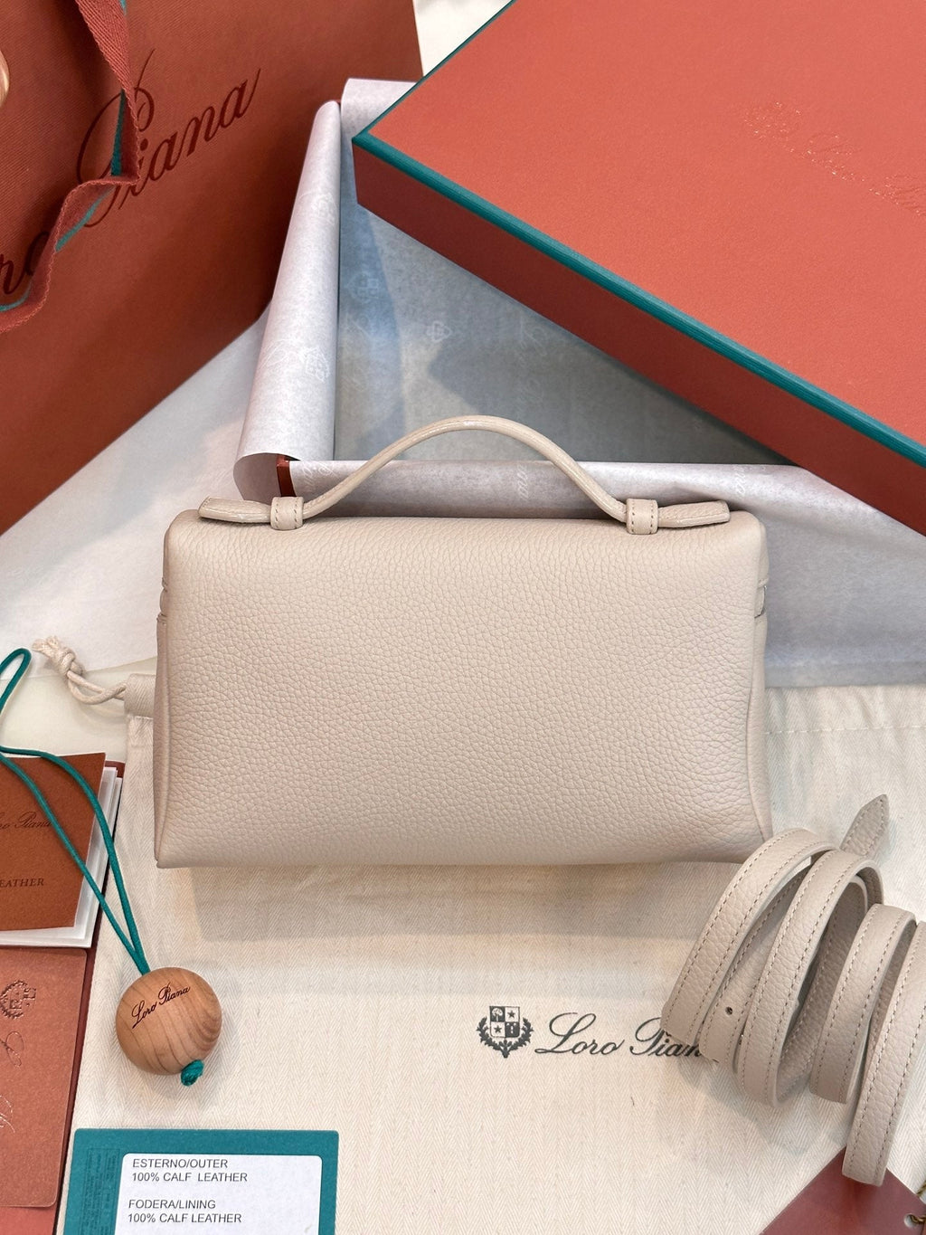 Saddle 19 Parrot Leather Bag